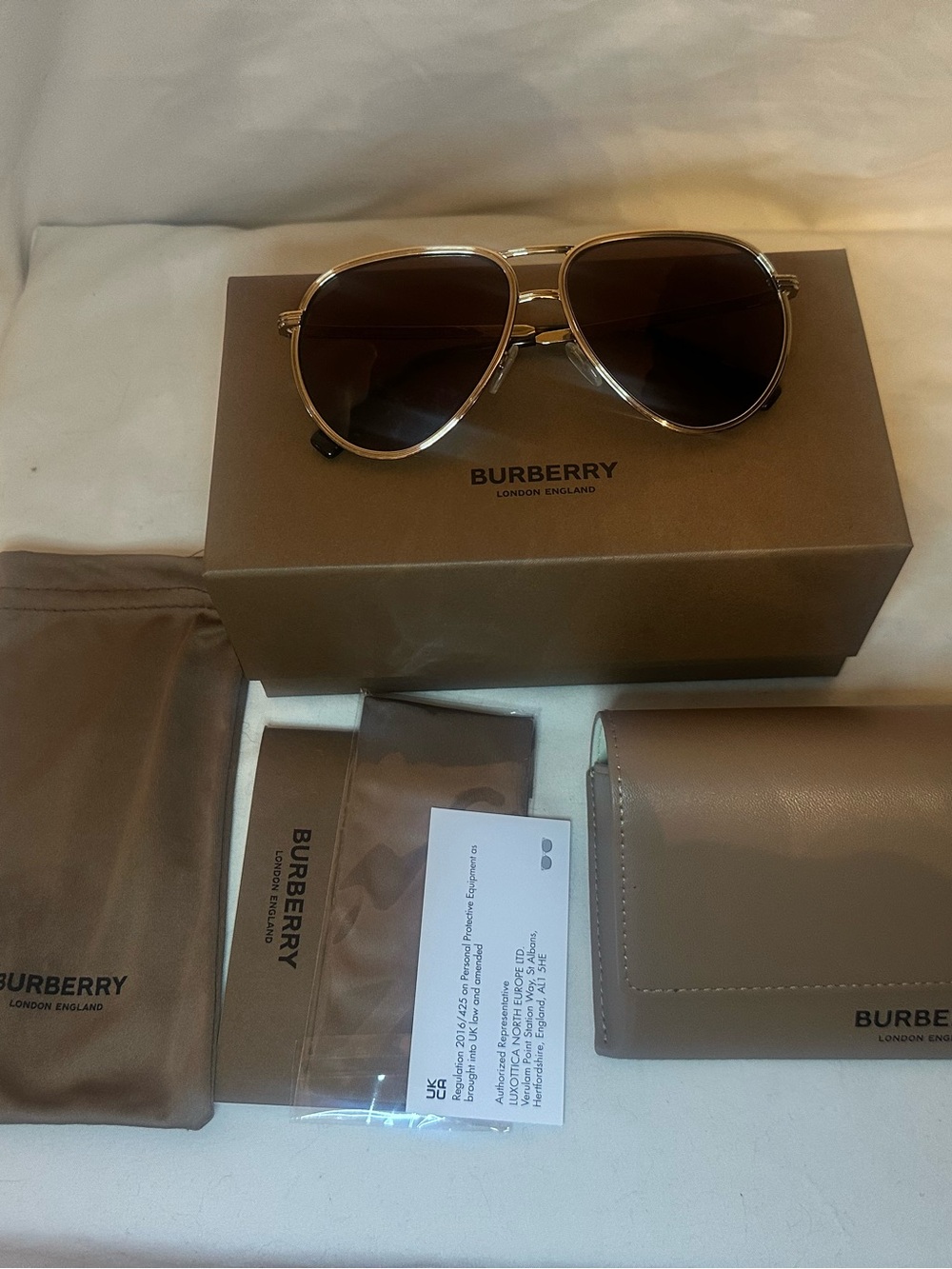 NWT Burberry Men’s Gold Frame Sunglasses with Brown Lenses